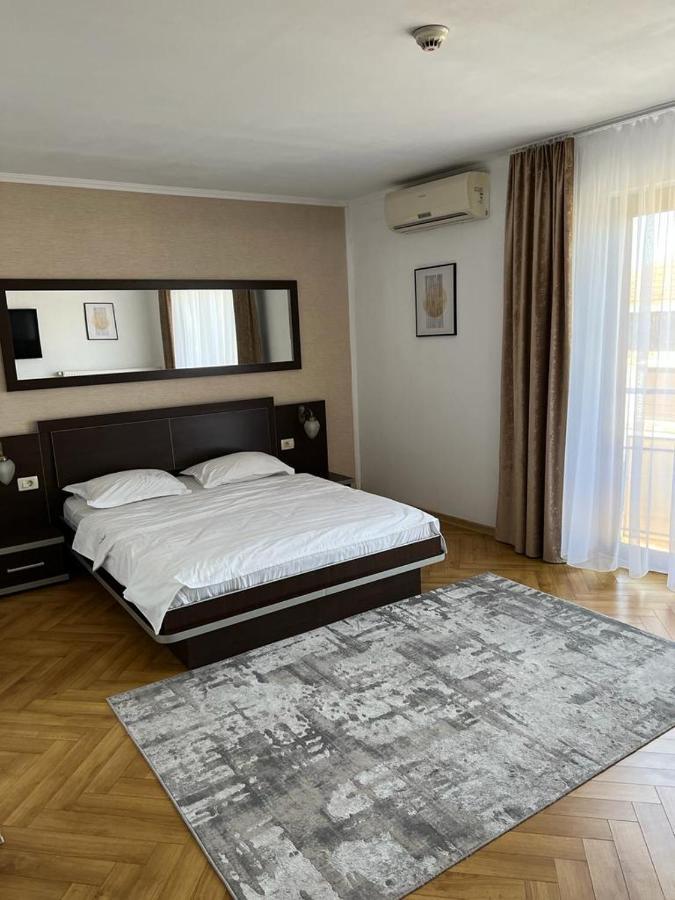Pensiunea Max Cluj-Napoca Extérieur photo