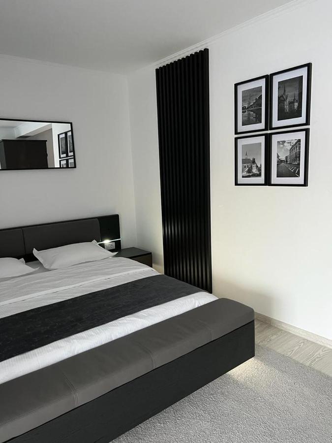 Pensiunea Max Cluj-Napoca Extérieur photo