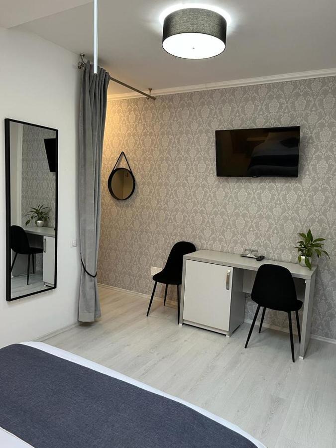 Pensiunea Max Cluj-Napoca Extérieur photo