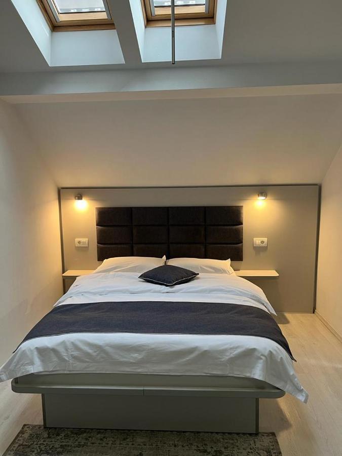 Pensiunea Max Cluj-Napoca Extérieur photo