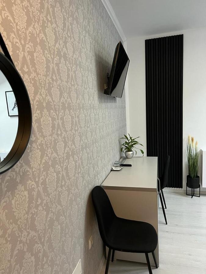 Pensiunea Max Cluj-Napoca Extérieur photo