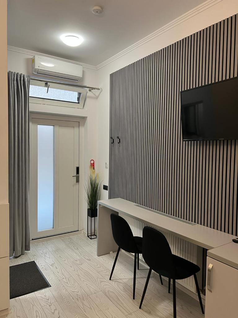Pensiunea Max Cluj-Napoca Extérieur photo