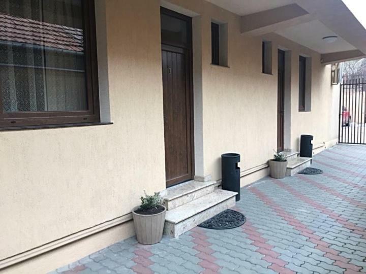 Pensiunea Max Cluj-Napoca Extérieur photo